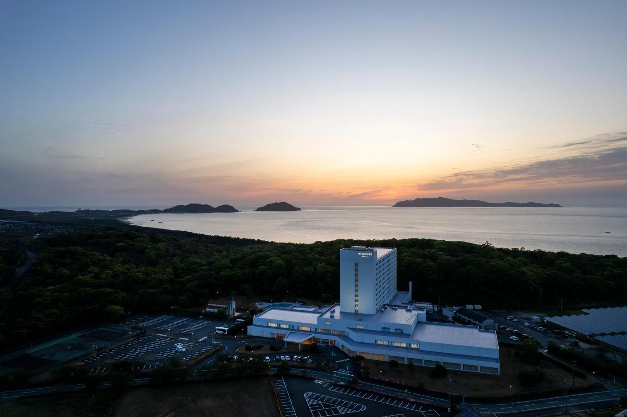 Mercure Fukuoka Munakata Resort & Spa Экстерьер фото